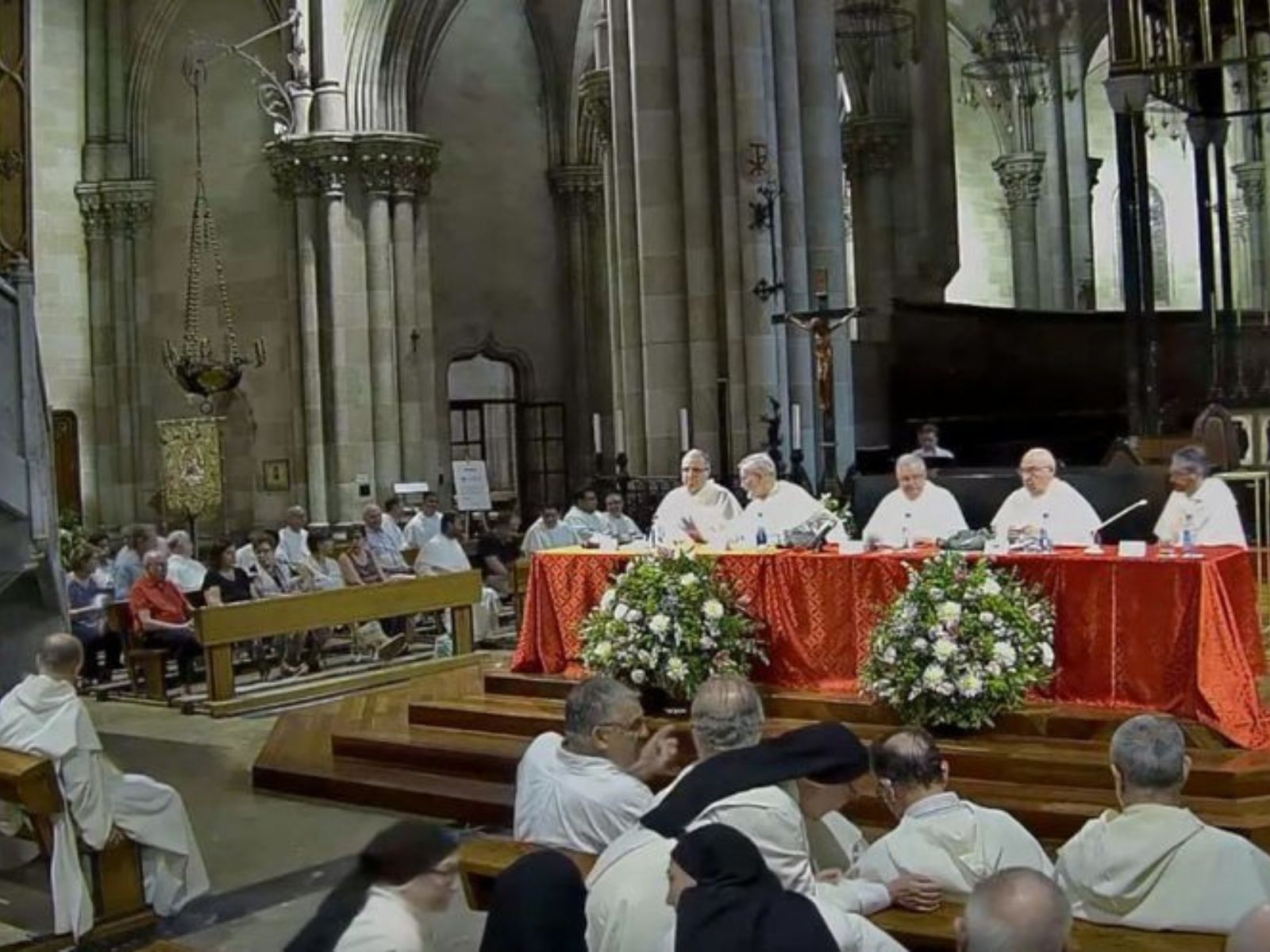 Dos profesores de la Facultad, Maestros en Sagrada Teología de la Orden de Predicadores